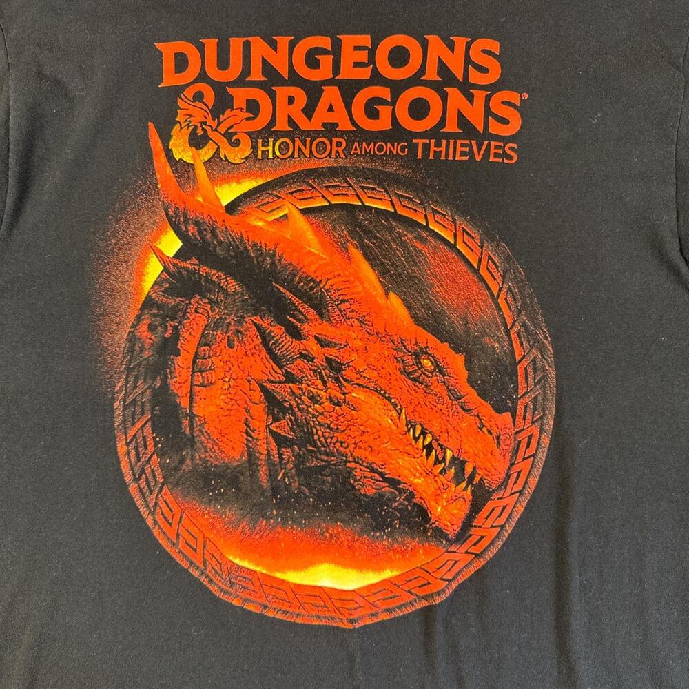 Dungeons & Dragons Honor Among Thieves Movie Promo Dragon Graphic T-shirt XL - Picture 4 of 6